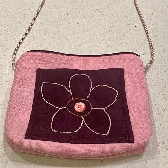 Cute Pink Vintage Flower Bag, great condition. - Picture 5 of 13